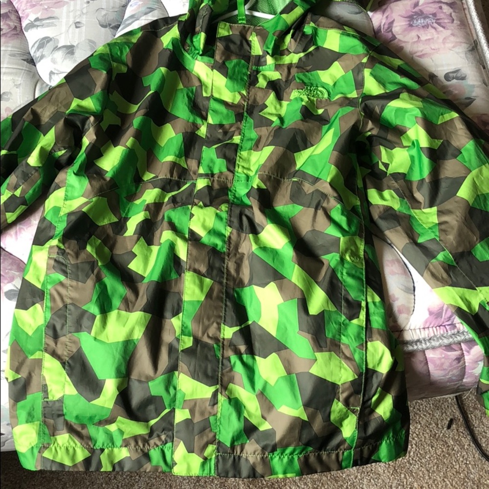 North face windbreaker jacket